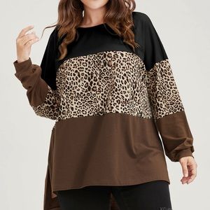 BloomChic Leopard Colorblock Contrast Split
Hem Sweatshirt